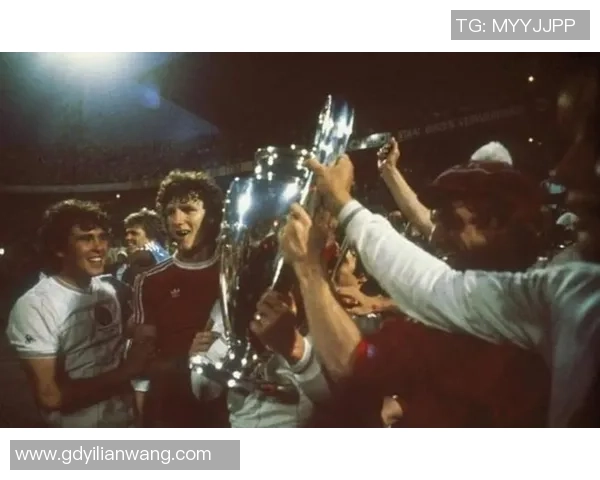 国王杯激战热刺险胜曼联神扑时刻成比赛转折点战术解析