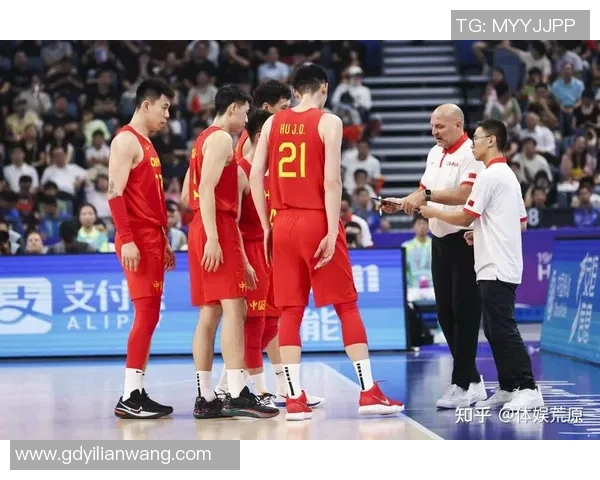 姚明八次突破极限展现中国篮球力量与精神的传奇之路