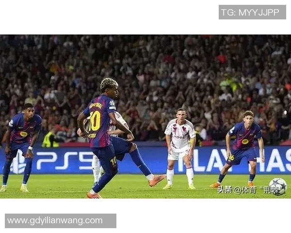 英超焦点战巴萨大胜热刺争议判罚引发全场热议