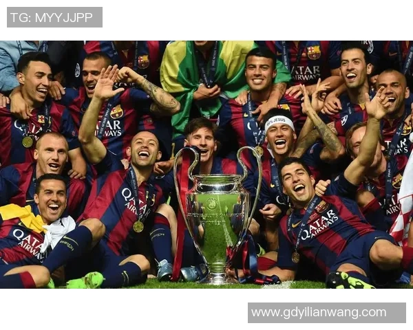 巴黎圣日耳曼与巴萨友谊赛红牌争议引发全场热议精彩集锦回顾