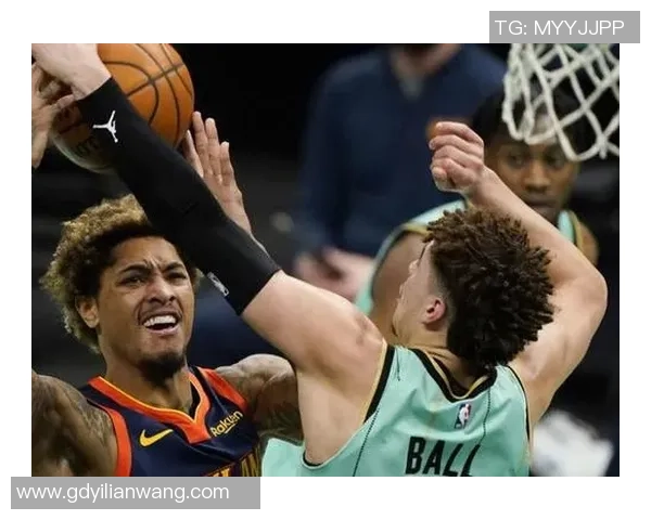 德甲激战尤文图斯6比2马竞神奇扑救引发全场热议与争议判罚 德甲激战尤文图斯6比2马竞神奇扑救引发全场热议与争议判罚