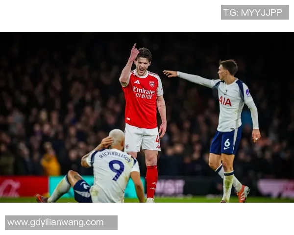 足总杯精彩对决利物浦4-0大胜阿森纳帽子戏法引爆全场战术分析