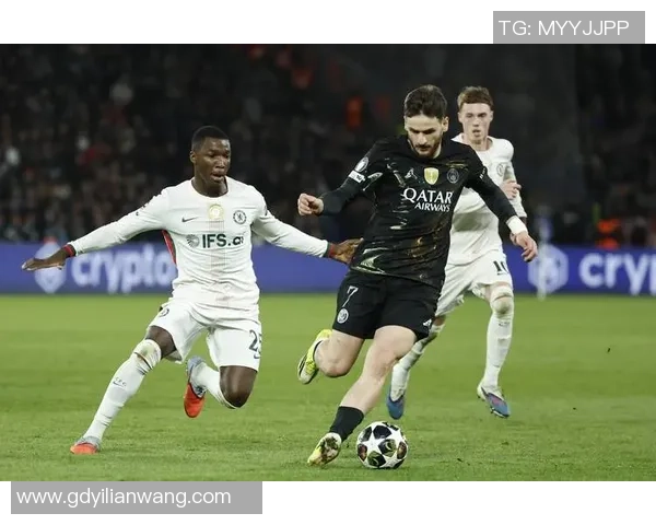 欧冠惊喜时刻巴黎圣日耳曼小胜切尔西引发全场热烈反响